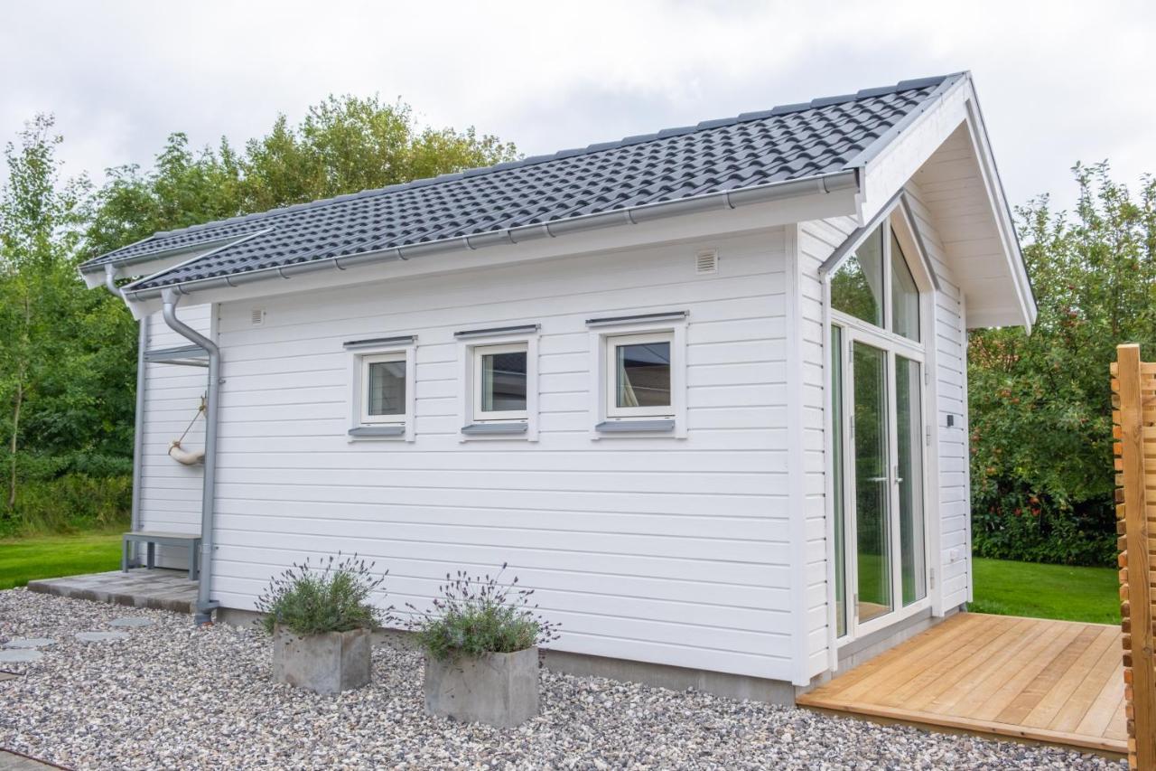 Appartement Malevik Tiny House à Kullavik Extérieur photo