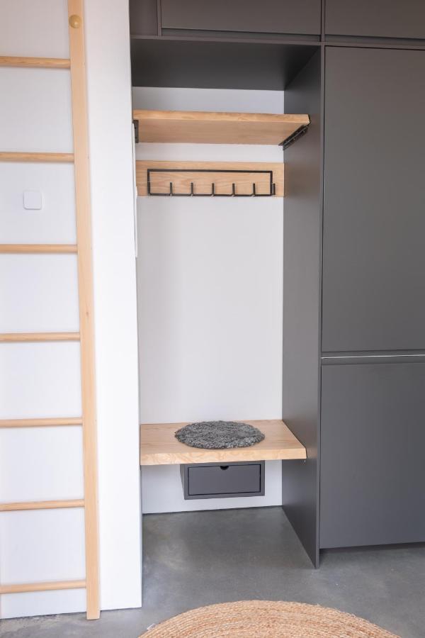 Appartement Malevik Tiny House à Kullavik Extérieur photo